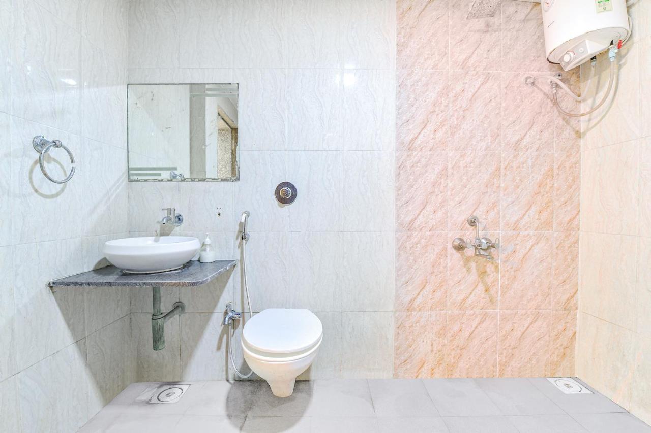 Fabhotel Skyland Ahmedabad Exterior photo